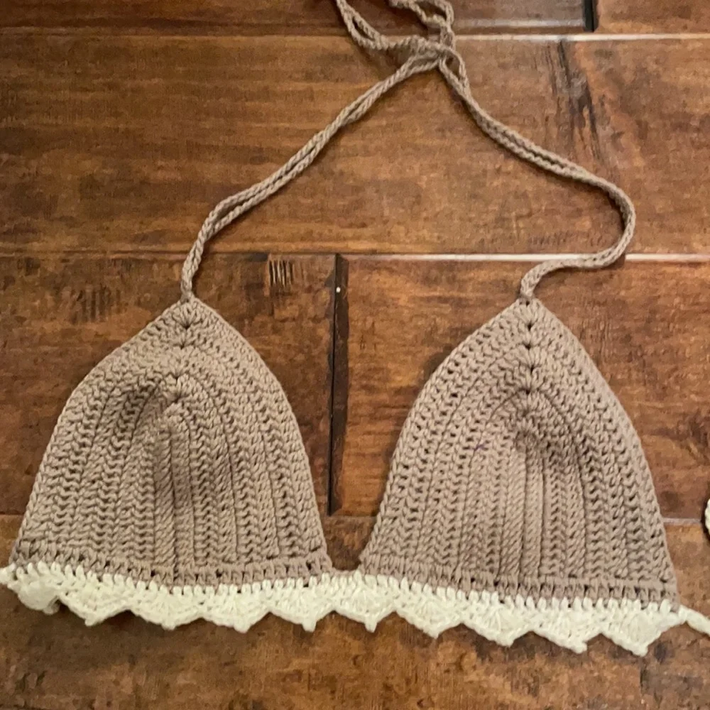 Crotchet bikini top - Picture 2 of 5
